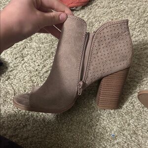 Stylish Tan Ankle Boots for Women